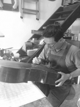 Nicolas Saumagne (La Roche sur Foron, France) - Pierre Jaffré Luthier